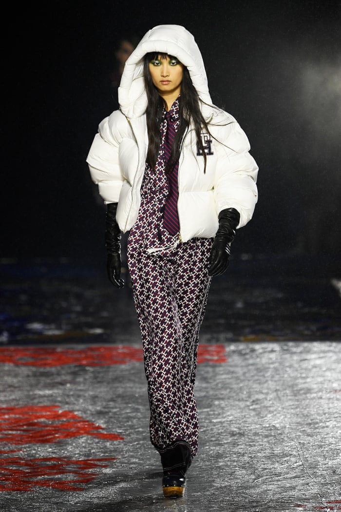 Tommy Hilfiger Returns To New York With A Diverse Warhol Inspired Show Fashion The Guardian Tommy Hilfiger Returns To New York With A Diverse Warhol Inspired Show Fashion The Guardian
