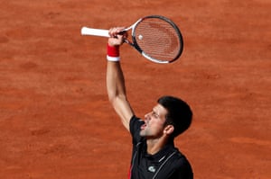 Djokovic wins first set 6-3.