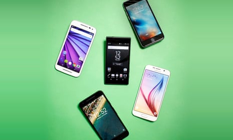 Top left: Motorola Moto G; top right: Apple iPhone 6S; centre: Sony Xperia Z5 Compact; bottom left: Google Nexus 5X; bottom right: Samsung Galaxy S6.