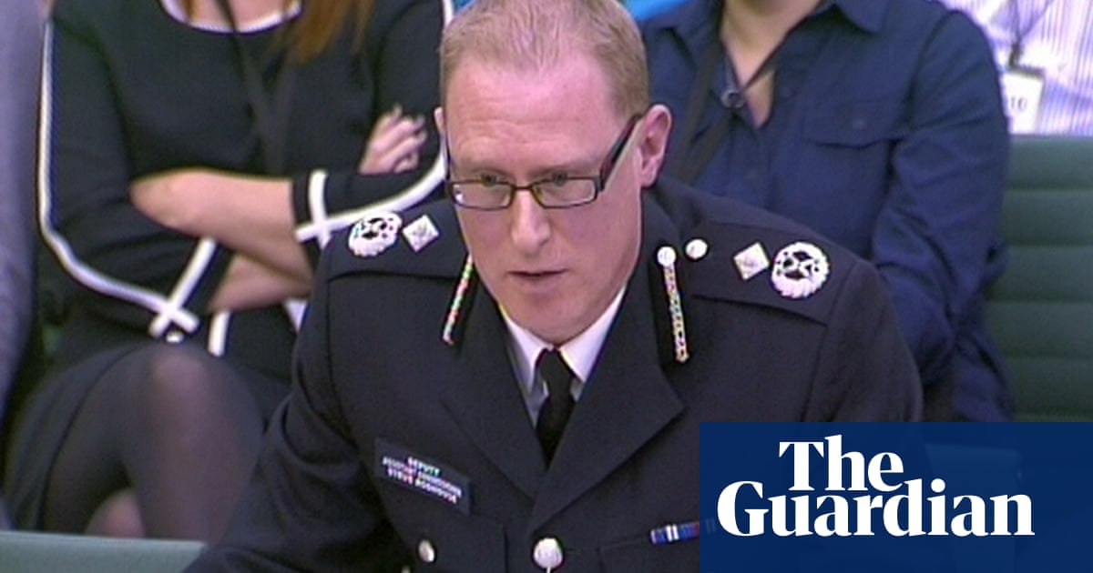Met officer who led VIP abuse claims inquiry is removed from senior UK role - The Guardian