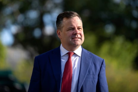 Bill Pulte walks outside the White House.