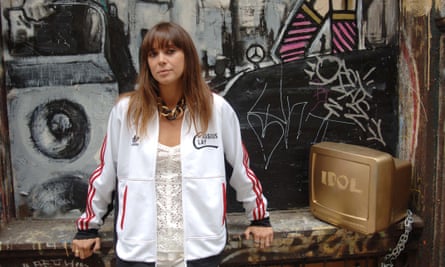Cat Power's Top 20 Tracks – Ranked! | Cat power 1 Cat Power in New York in 2006.