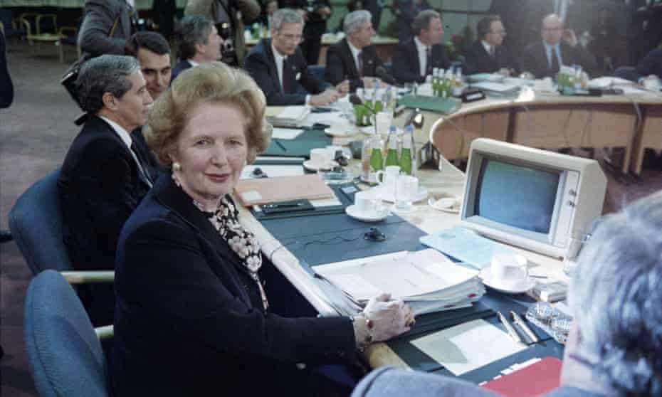 Margaret Thatcher chairing the EEC economic summit in London in December 1986