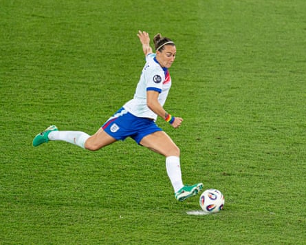 UEFA Womens EURO 2025 Quarter-Final - Sweden v England - Stadion Letzigrund, Zurich, Switzerland, July 17th 2025, Zurich, Switzerland - 17 Jul 2025<br>Mandatory Credit: Photo by Priscila Bütler/SPP/Shutterstock (15403458aa)
Zurich, Switzerland, July 17th 2025 Lucy Bronze (2 England) shoots her penalty in the shootout during the UEFA Womens EURO 2025 Quarter-Final match between Sweden and England at Stadion Letzigrund in Zurich, Switzerland.
(Priscila Bütler / SPP)
UEFA Womens EURO 2025 Quarter-Final - Sweden v England - Stadion Letzigrund, Zurich, Switzerland, July 17th 2025, Zurich, Switzerland - 17 Jul 2025