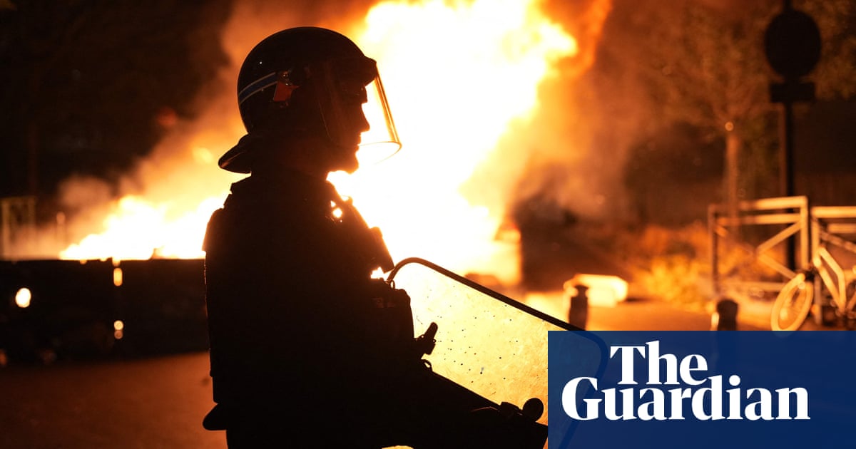 France police shooting: violence erupts for a third consecutive night