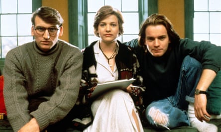Christopher Eccleston with Kerry Fox and Ewan McGregor in Shallow Grave