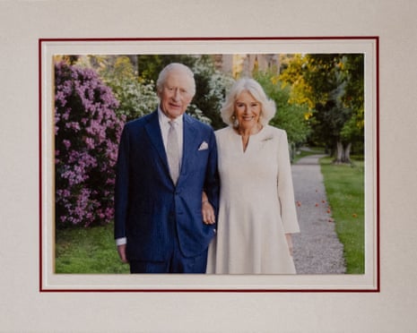 King Charles and Queen Camilla unveil Christmas card for 2025 ...