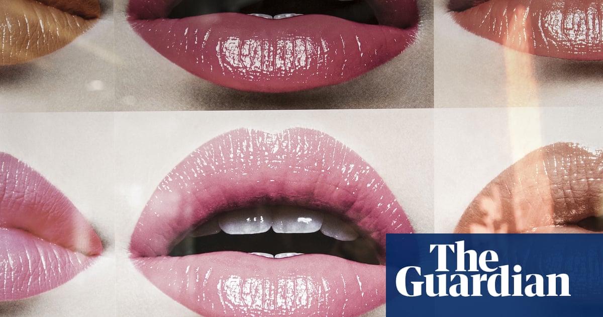 एस्टी लॉडर जीन पॉल गॉल्टियर के मालिक पुइग के साथ विलय पर बातचीत कर रहे हैं