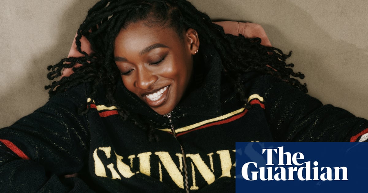 JW Anderson and Guinness Launch High-Fashion Collaboration: Trend Summary