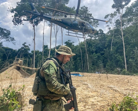 Environmental special forces raid an illegal cassiterite mine near the Yanomami village of Xitei in 2023.