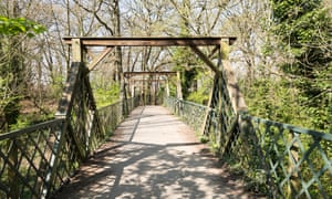 Cox’s Walk footbridge.