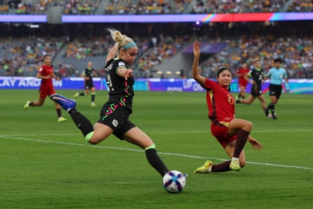 Ellie Carpenter provides the assist for the opening football goal as the Matildas beat China in a 2026 Women’s Asian Cup semi-final