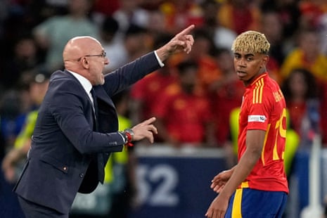 Spain's head coach Luis de la Fuente bawls instructions as man-of-the-match Lamine Yamal looks on during last night’s Nations League semi-final.