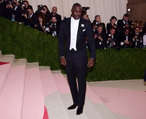 Idris Elba He is in super-formal Tom Ford white tie, complete with black tails and white waistcoat, accessorised with a white pocket square, the shiniest shoes every seen and a matt black Apple watch, a nod to his co-chair Jony Ive. Killing it.