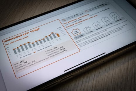 Energy bill pdf seen on a mobile phone