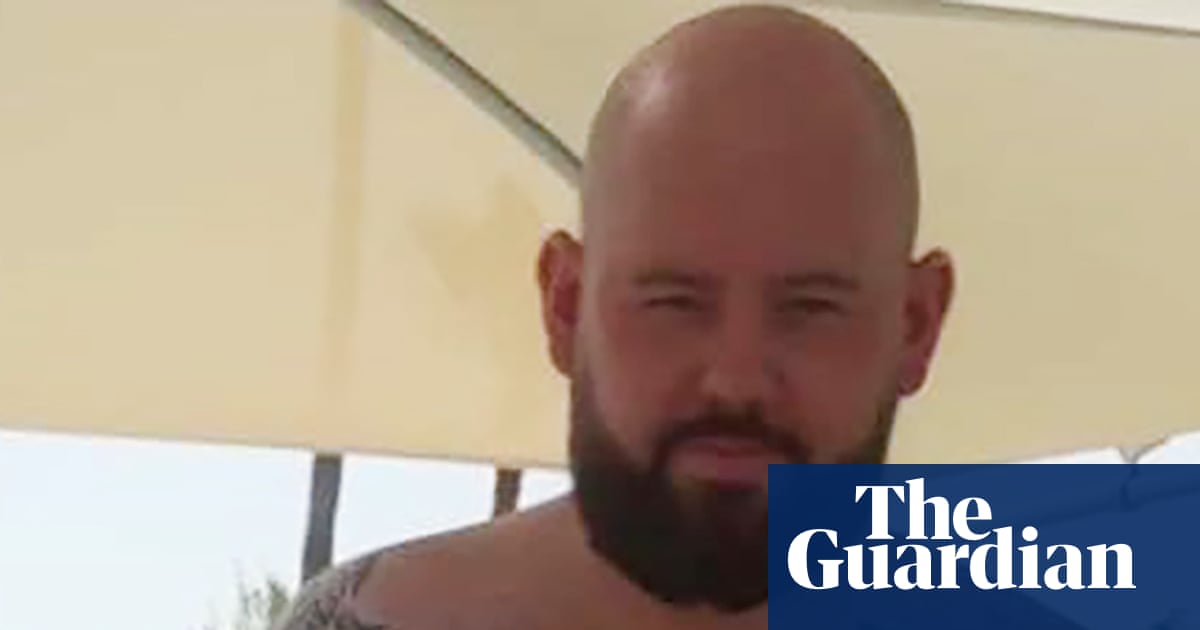 Man who fought off Belfast knifeman with hurling stick named
