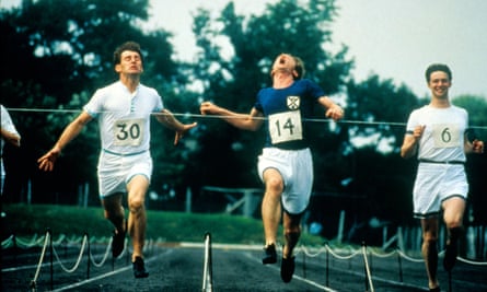 Ben Cross as Abrahams and Ian Charleson as Eric Liddell racing