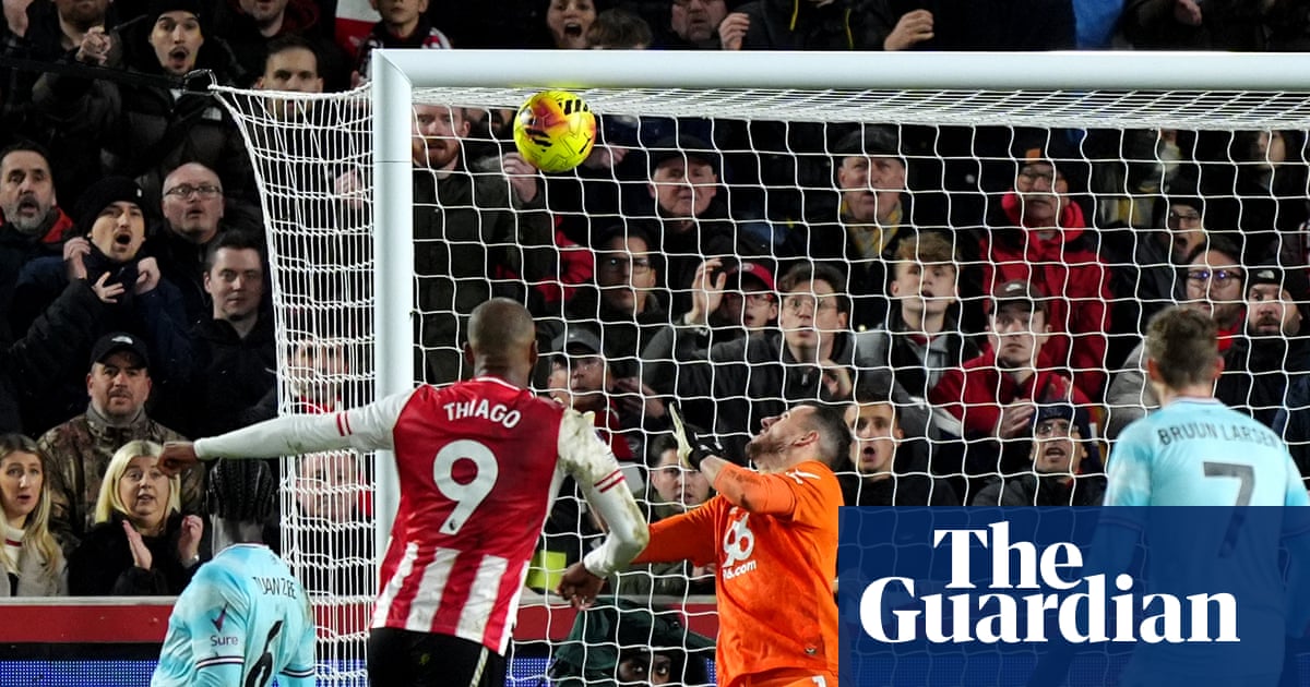 Igor Thiago at the double as Brentford brush aside Burnley in frantic finish