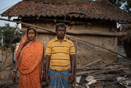 Parents of Sandhya Sardar – missing daughter.