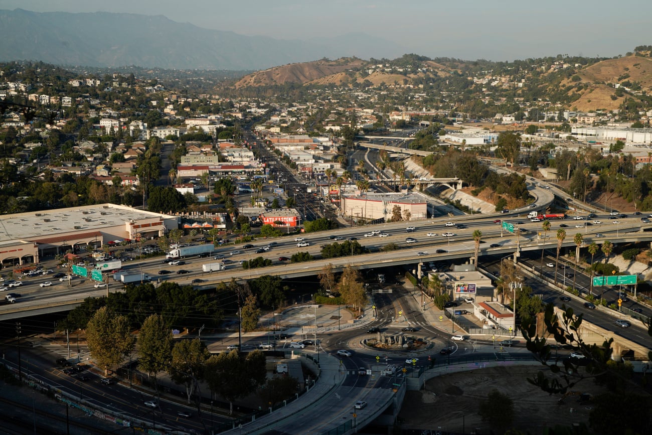 Aerial photo of Los Angeles and the surrounding mountains.