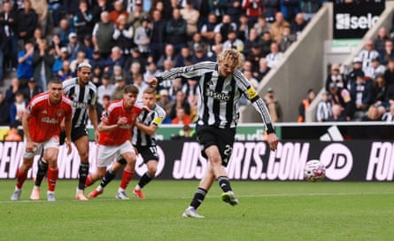 Nick Woltemade scores Newcastle’s second goal from the penalty spot.