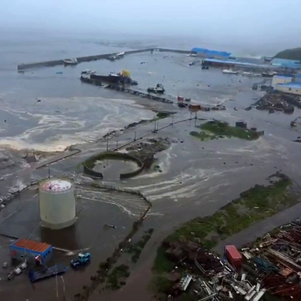 Tsunami updates live: Central and South American authorities order evacuations; volcano in Russia starts erupting after earthquake off Russian coast