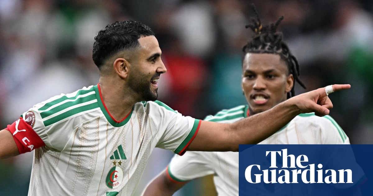 Afcon roundup: Mahrez double gives Algeria victory over 10-man Sudan