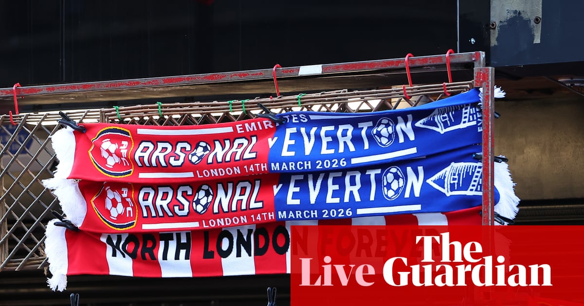 Arsenal v Everton: Premier League live