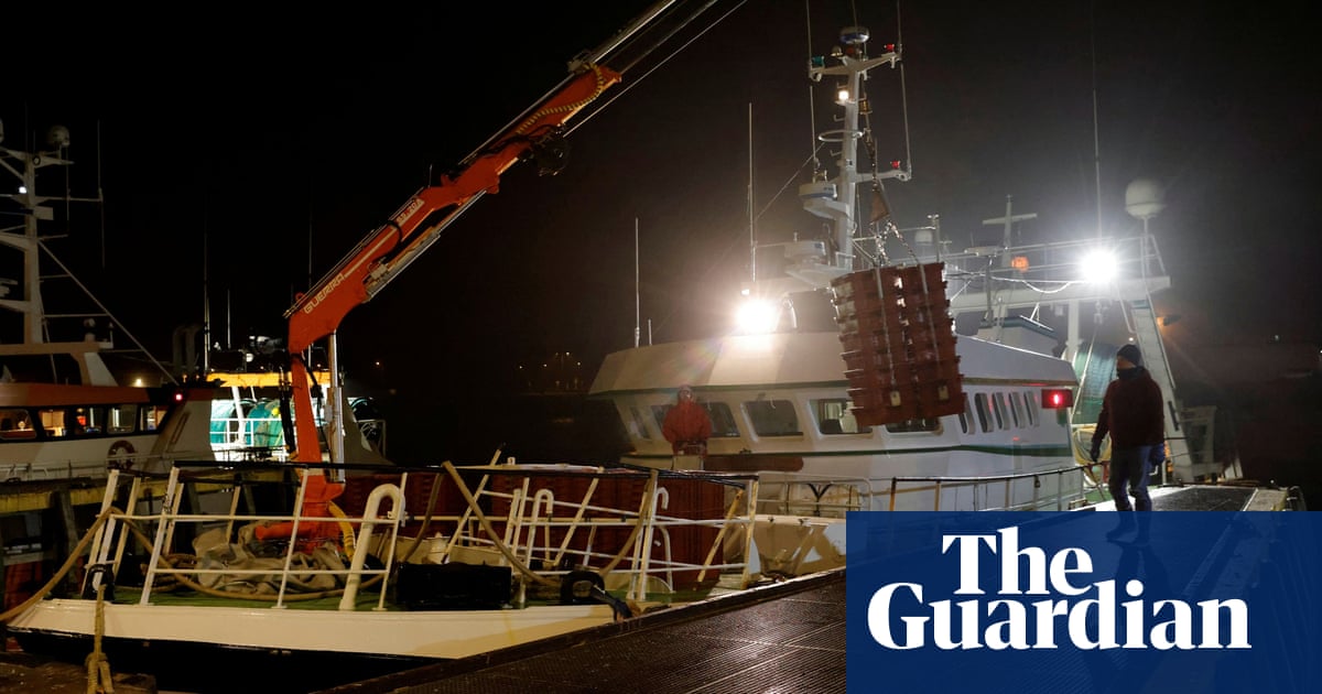 French fishing industry divided over sanctions on UK trawlers