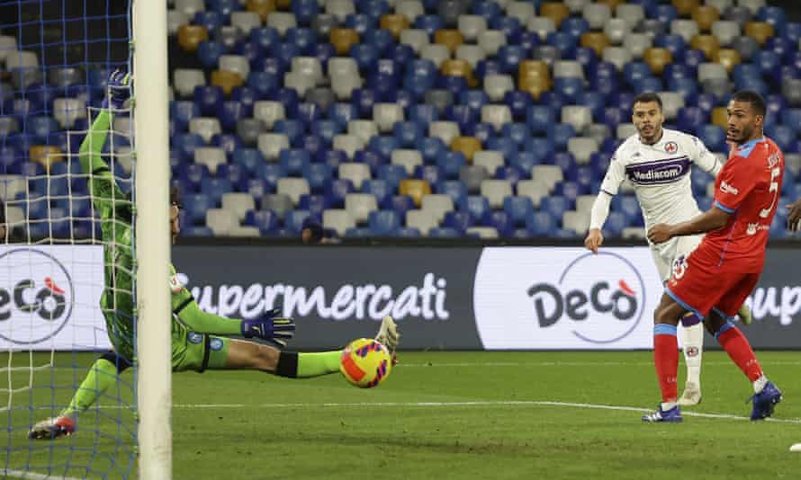Lorenzo Venuti scores for Fiorentina in extra time at the Stadio Diego Armando Maradona.
