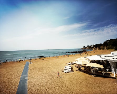 Plage de Monsieur Hulot large sandy beach