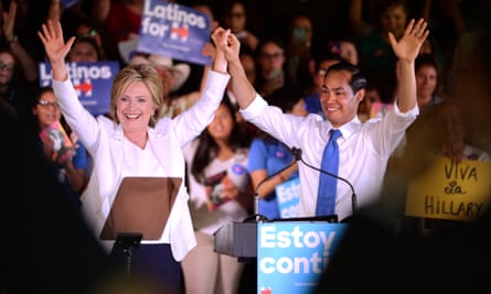 Hillary Clinton and Julián Castro during a “Latinos for Hillary” rally in San Antonio, Texas 15 October 2015.