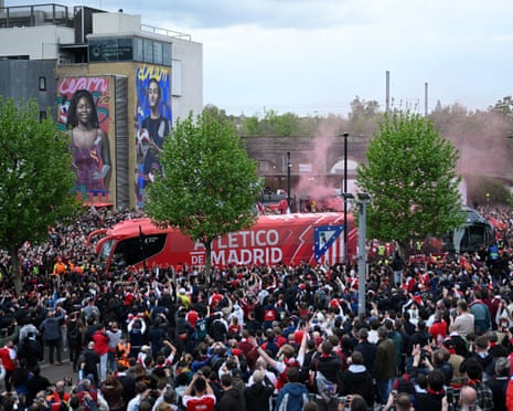 There’s no mistaking the Atleti bus …