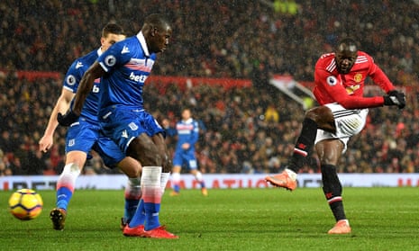 Romelu Lukaku of Manchester United scores his sides third goal 