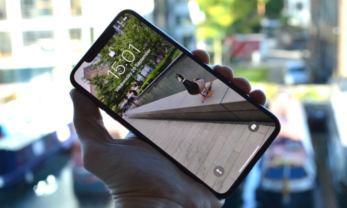 Iphone Xs Max Review Apple S Supersized Smartphone Technology