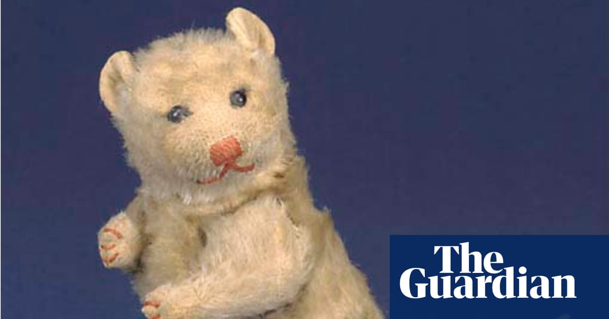 Stuffed possums and sunken gold coins: the podcast that explains America in 100 unlikely items