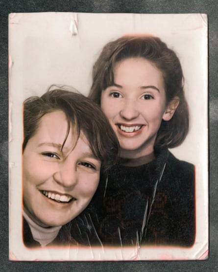 Zoe Williams (left) and her sister.