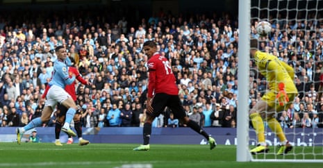 Manchester City v Manchester United: Premier League — live | Premier League 7 Phil Foden puts the home side in front with a deft finish.