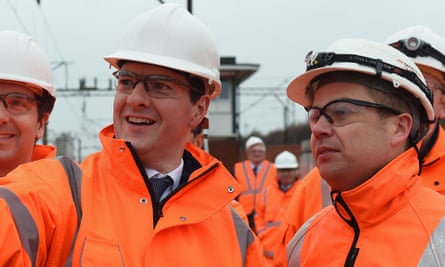 George Osborne en visite à Crewe en tant que chancelier de l'Échiquier en 2015.