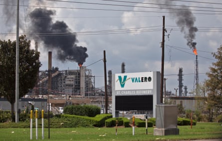 Smoke billows out from the Valero Saint Charles refinery in Norco.