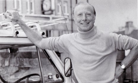 Leslie Randall was devoted to looking on the “bright side”. When he wasn’t working, he was having fun