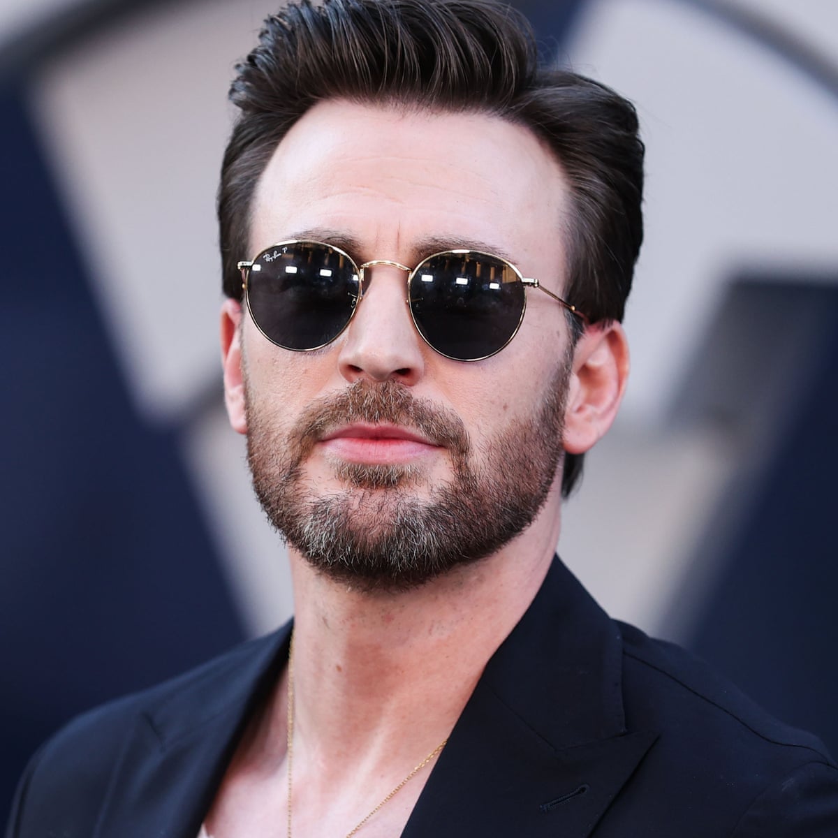 Knives out … Chris Evans pays price for having a private life | Movies | The Guardian knives-out-chris-evans-pays-price-for-having-a-private-life-movies-the-guardian