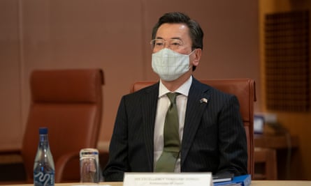 Shingo Yamagami wearing a mask