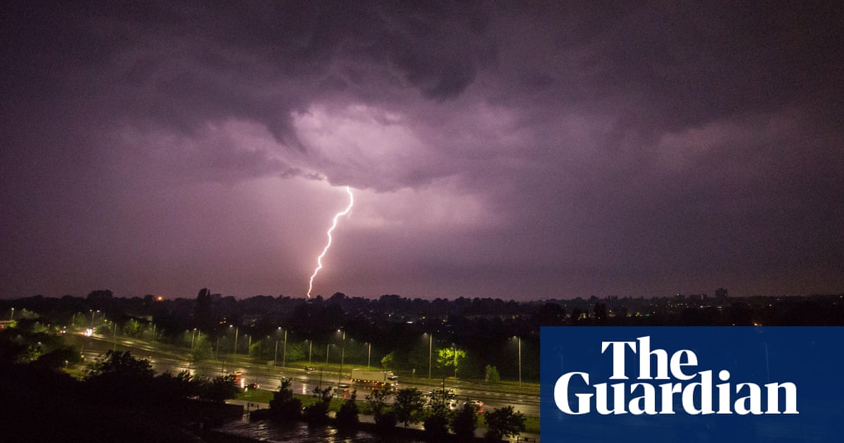 UK weather: another day of heatwave before thunderstorms