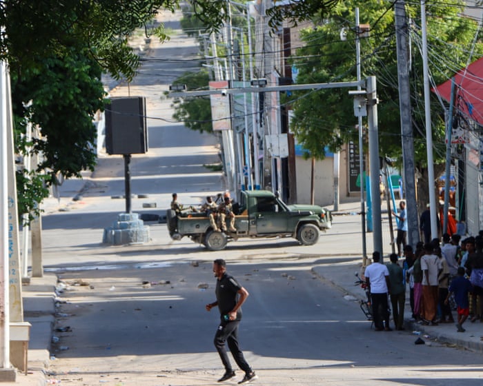 Civilians flee Mogadishu as Somali troops and opposition-allied militias trade fire