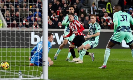 Mathias Jensen scores Brentford's third goal in the win