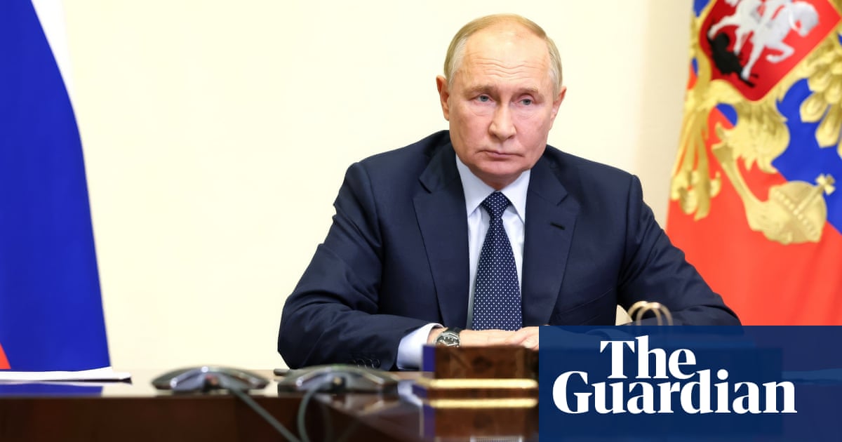 Trump, Putin Discuss Ukrainian Territorial Concessions Amid Ceasefire Efforts