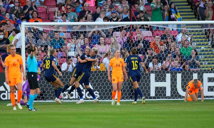 Niederlande - Schweden 1:1: Gruppe C Der Frauen-Em 2022 – Wie Es Passiert Ist | Frauen-Em 2022 3 Jonna Andersson Aus Schweden Feiert Nach Dem Ersten Tor Ihres Teams