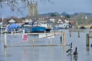 Oxfordshire, UKThe River Thames floods the surrounding pathways and fields