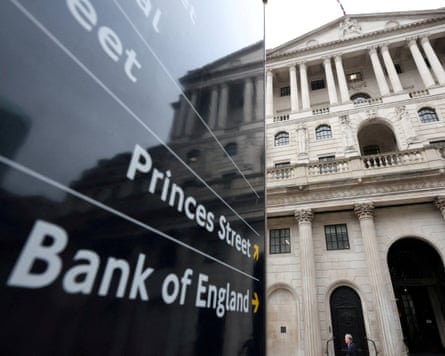 A road sign pointing to the Bank of England building in London